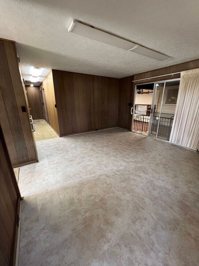 Building Photo - 949 Lehua Ave