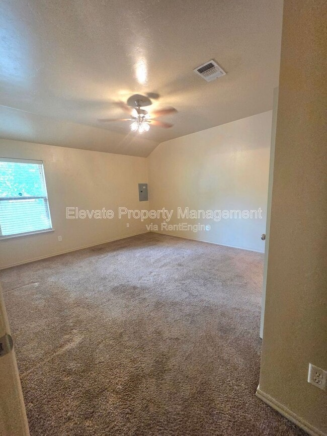 Building Photo - 922 West Prairie Wind Way