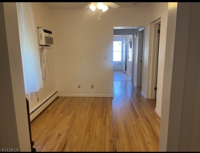 Building Photo - 15 Regent St