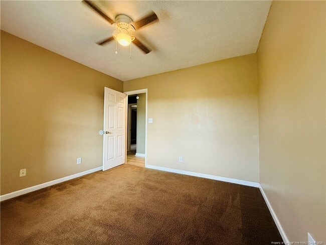 Building Photo - 520 Killeen Rd