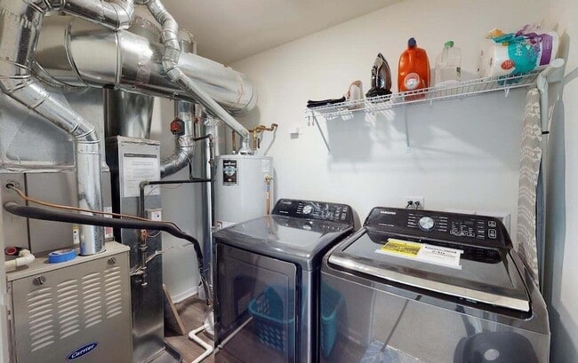 Building Photo - 1832 E 110th Ln