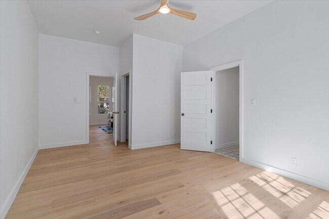 Building Photo - 1207 Lexington St