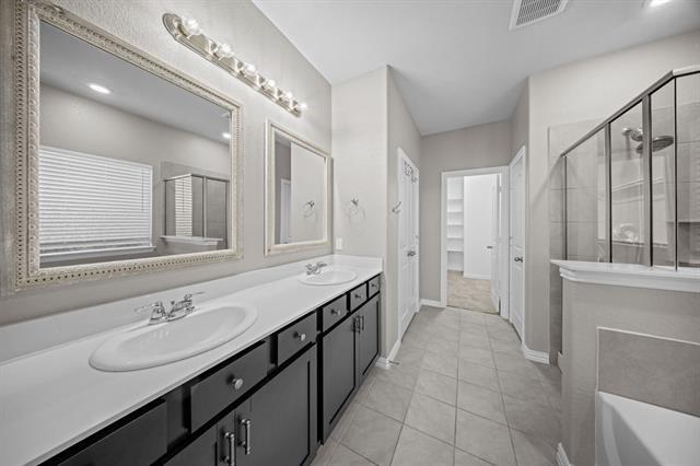 Building Photo - 2611 Fieldcrest Ln.