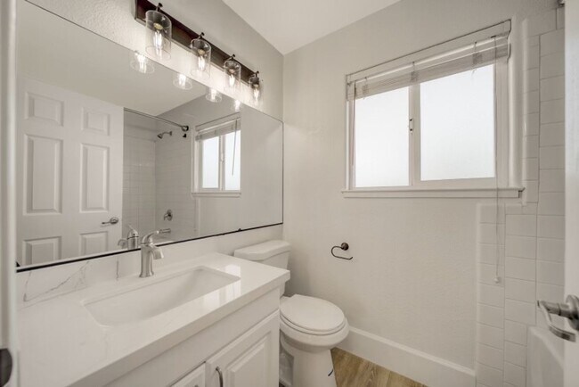 Building Photo - Wonderful Home with a Boat Slip and a Comm...