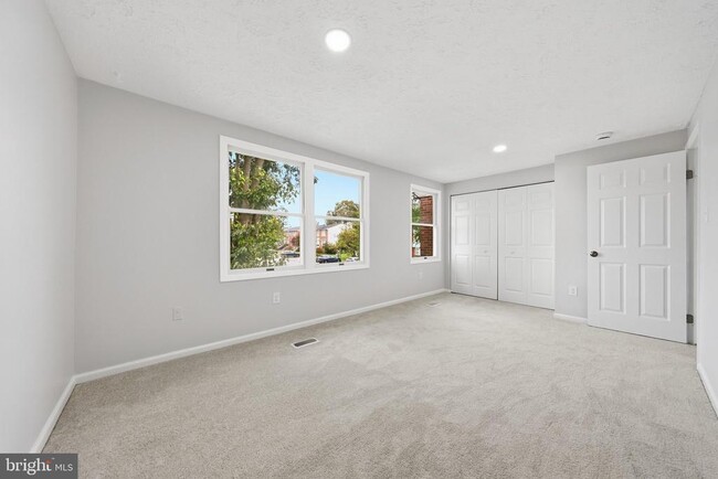 Building Photo - 6711 Kernel Ct