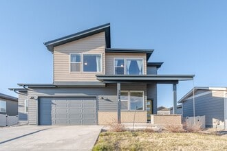 Building Photo - Stunning 3 Bed 2.5 Bath Home in Harvest Village