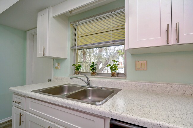 Building Photo - 1515 Bayshore Blvd