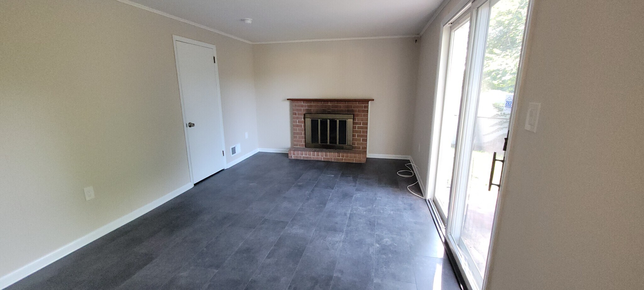 Recreation Room - 270 Riverview Rd