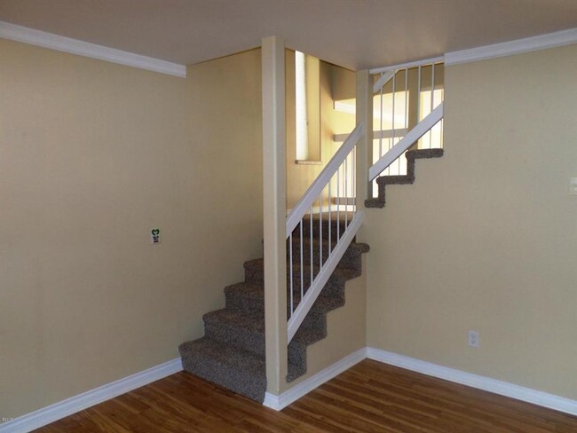 Building Photo - 3 Bed, 2.5 Bath Kalispell Townhome