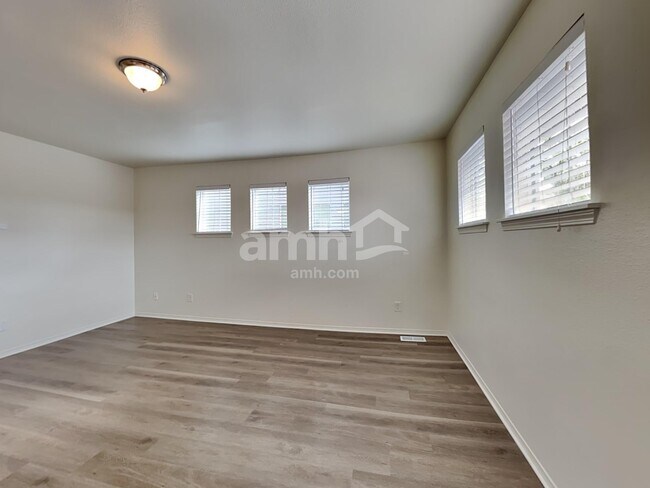 Building Photo - 18525 96th Ave E