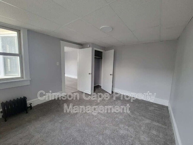 Building Photo - 341 Hughes St