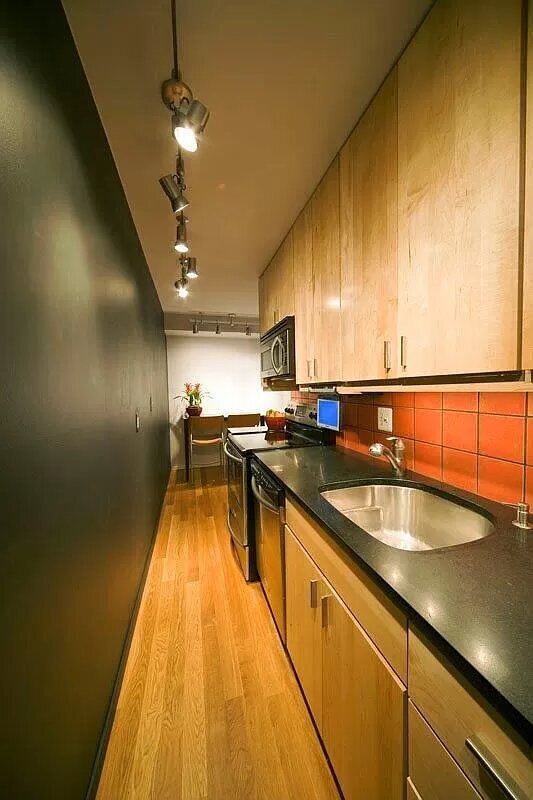 Kitchen - 1531 Packard St