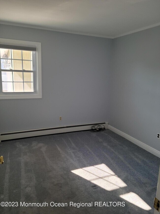 Building Photo - 805 Forepeak Dr