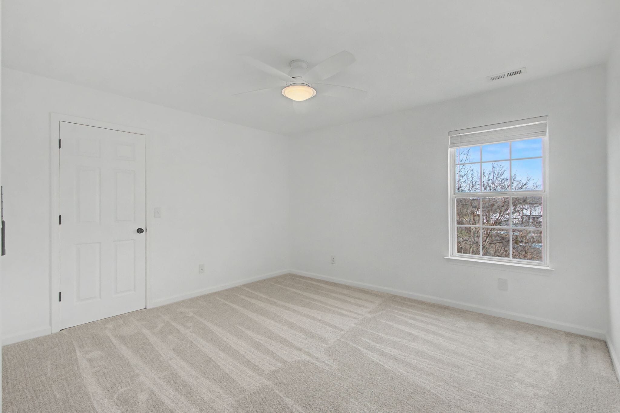 Building Photo - 2932 Burtonwood Dr