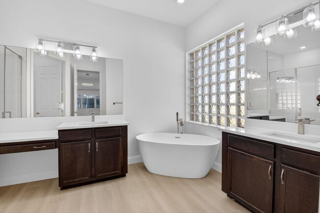 Building Photo - 10562 Cape Delabra Ct