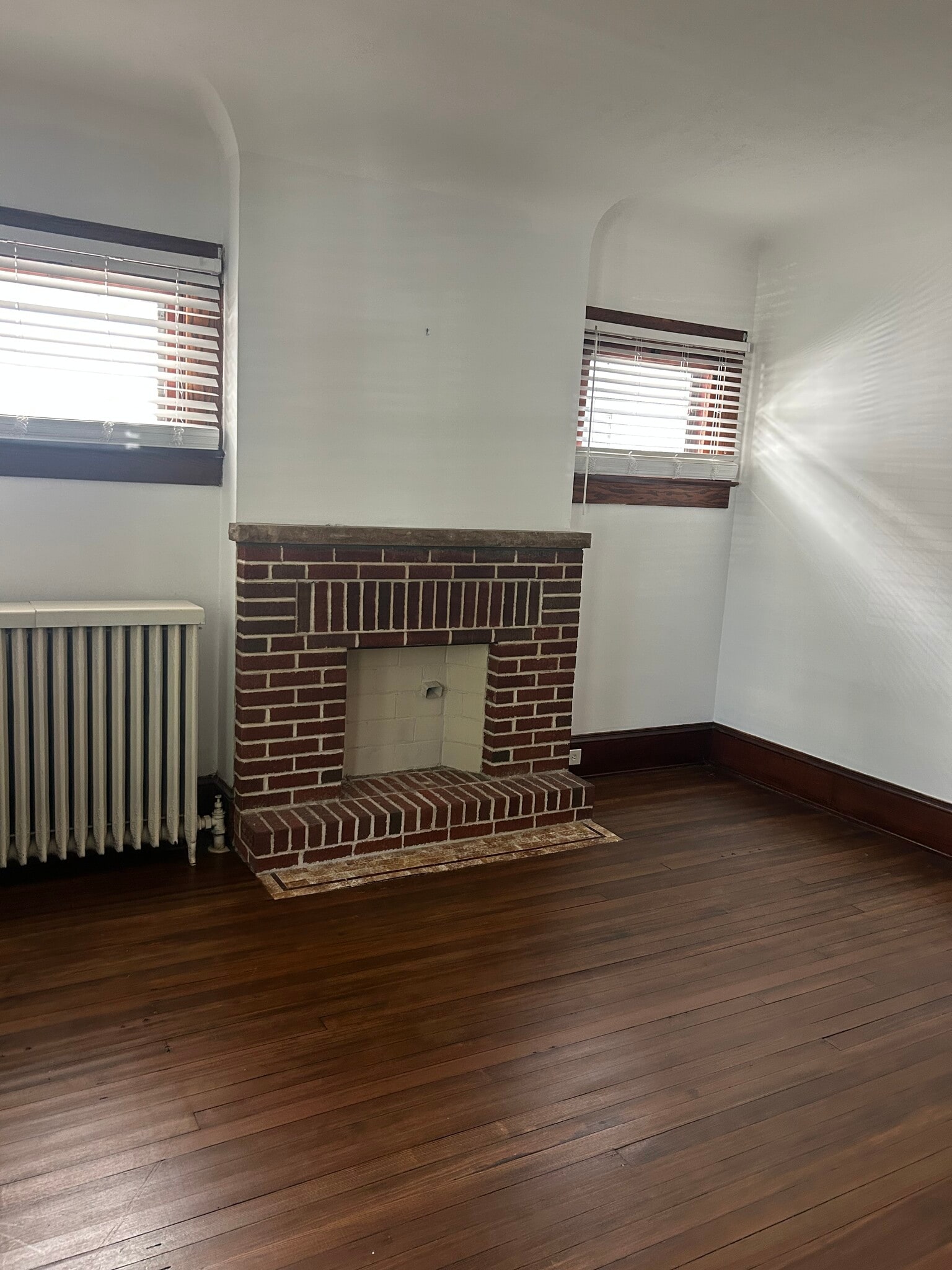Building Photo - 1567 Wagar Ave
