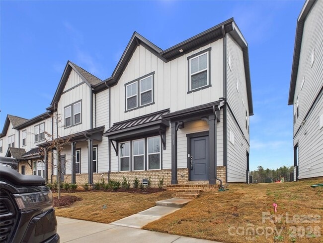 Building Photo - 5511 Wolfpack Aly