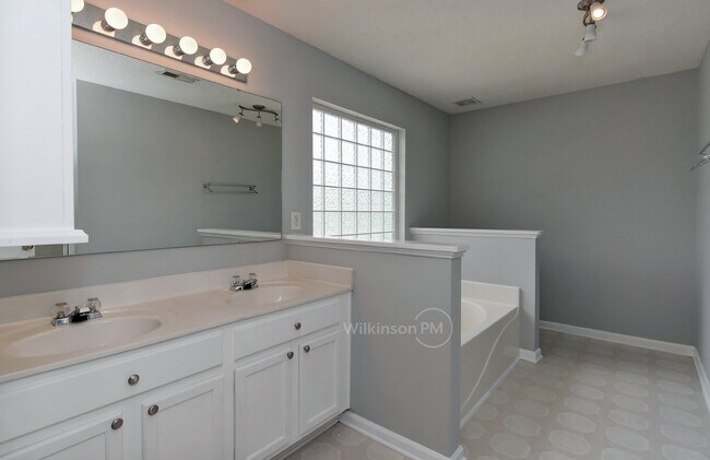 Building Photo - 2-Story 3br/2.5bth Single Family Home near Providence Village