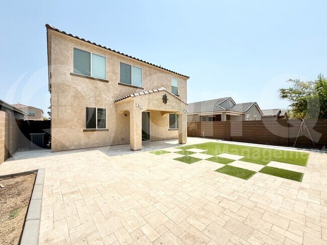 Building Photo - 9576 W Donald Dr