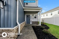 Building Photo - 2050 N Sarah Dr