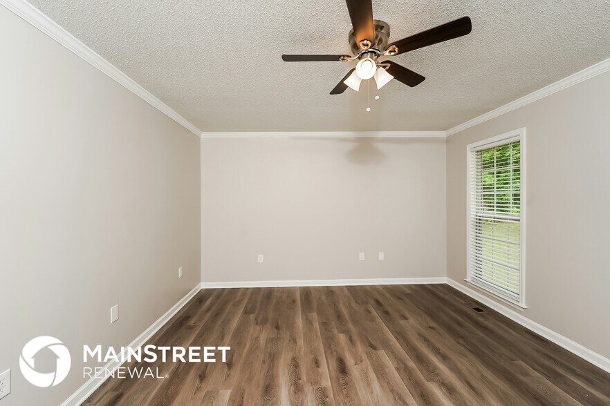 Building Photo - 425 Anderson Mountain Dr