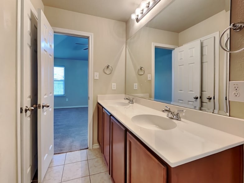 Building Photo - 4612 Rockmill Trail