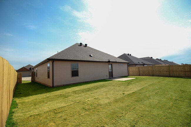 Building Photo - 1210 Monarch Rd