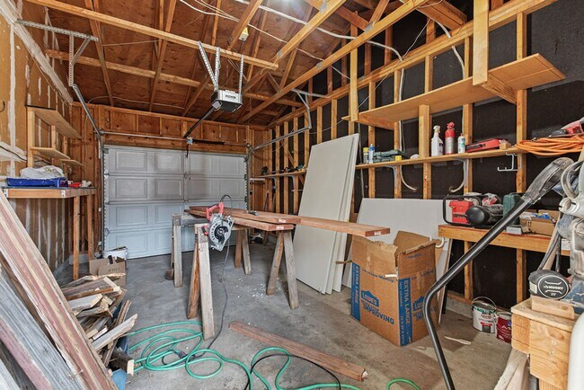 Building Photo - Spacious 2 Bedroom, 1.5 Bath Townhome in Greeley!