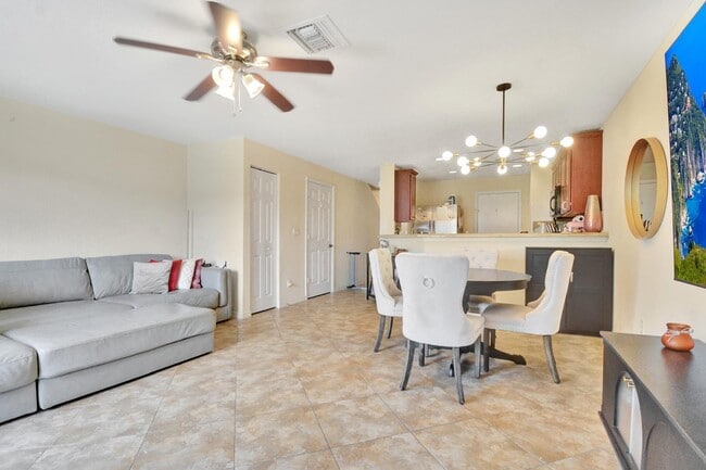 Building Photo - 22201 Majestic Woods Way