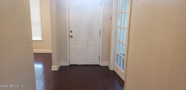 Building Photo - 11212 Belmont Oaks Dr