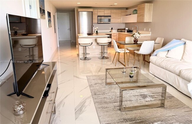 Building Photo - 16385 Biscayne Blvd