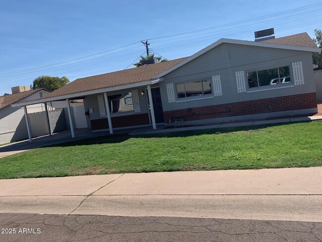 Building Photo - 6943 E Loma Land Dr