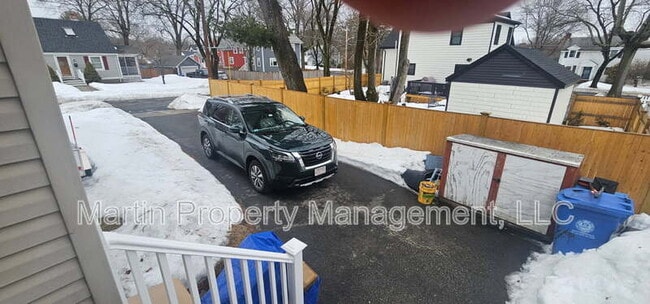 Building Photo - 6 Eastern Ave