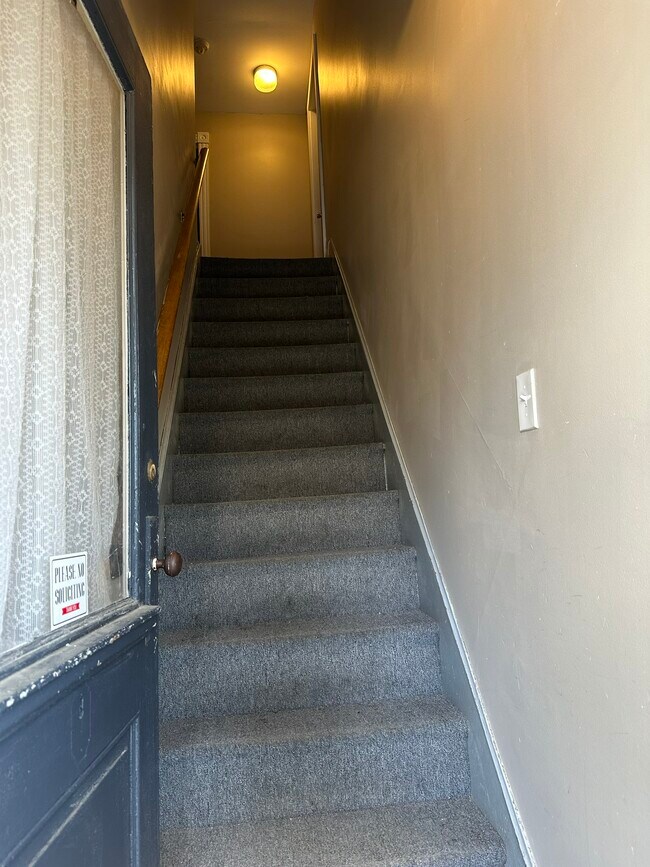 Entry to Unit 3 & 4 - 28-30 Columbia Ave