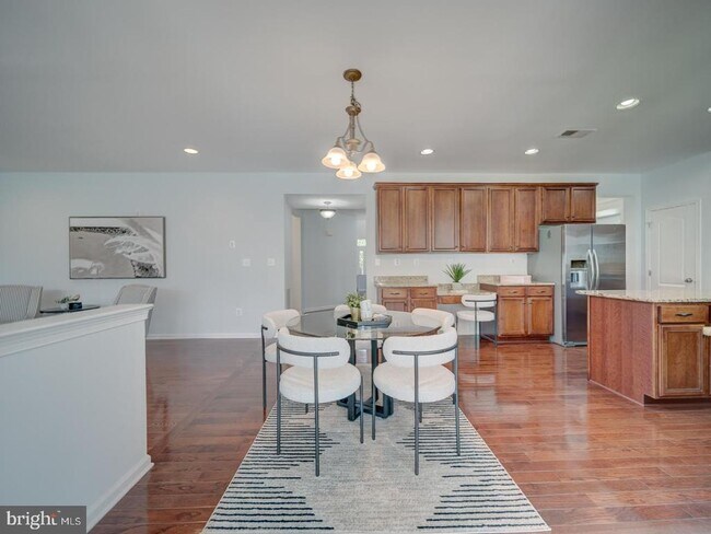 Building Photo - 43320 Barnstead Dr