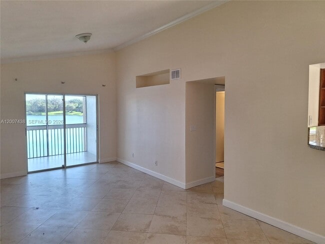 Building Photo - 704 NW 92nd Ave