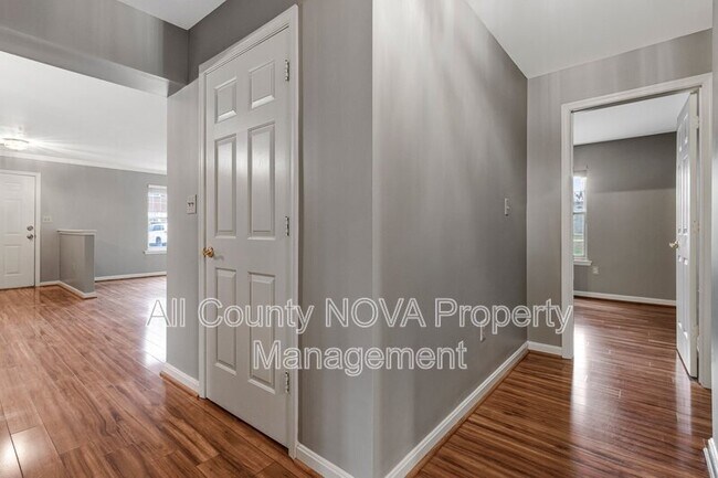 Building Photo - 4323 Apple Orchard Ln