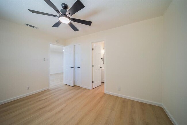 Building Photo - 5005 Cape Verde Cove