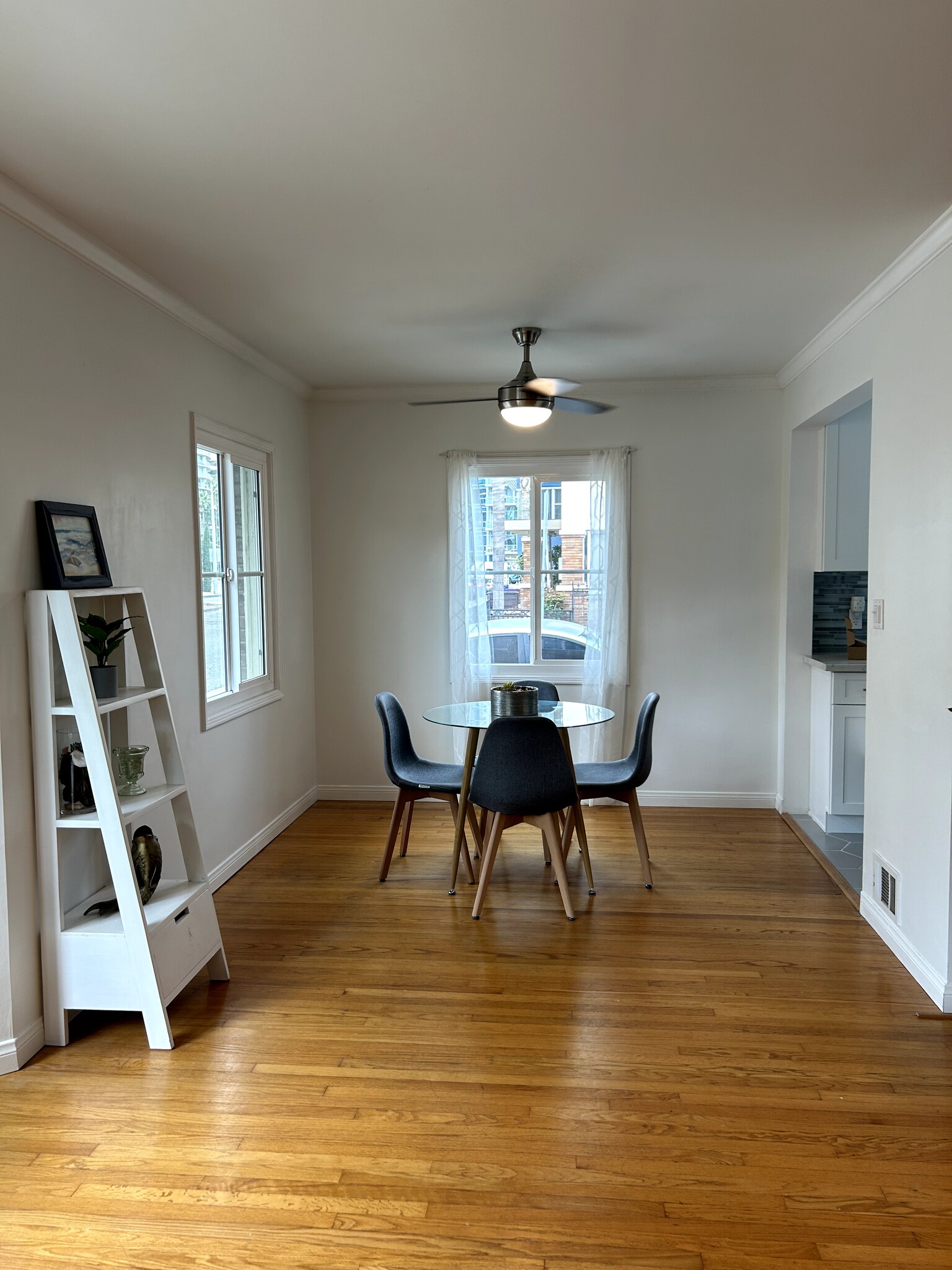 Building Photo - 901 E Ocean Blvd