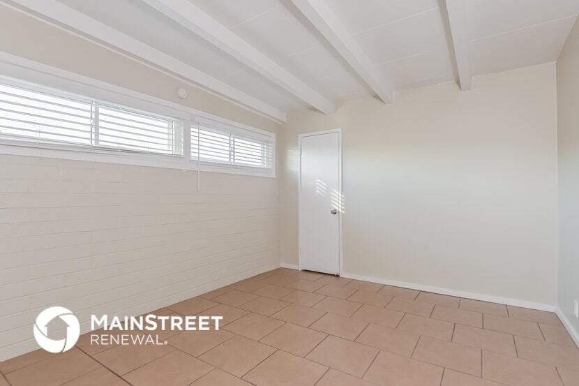 Building Photo - 5913 E Lester Dr