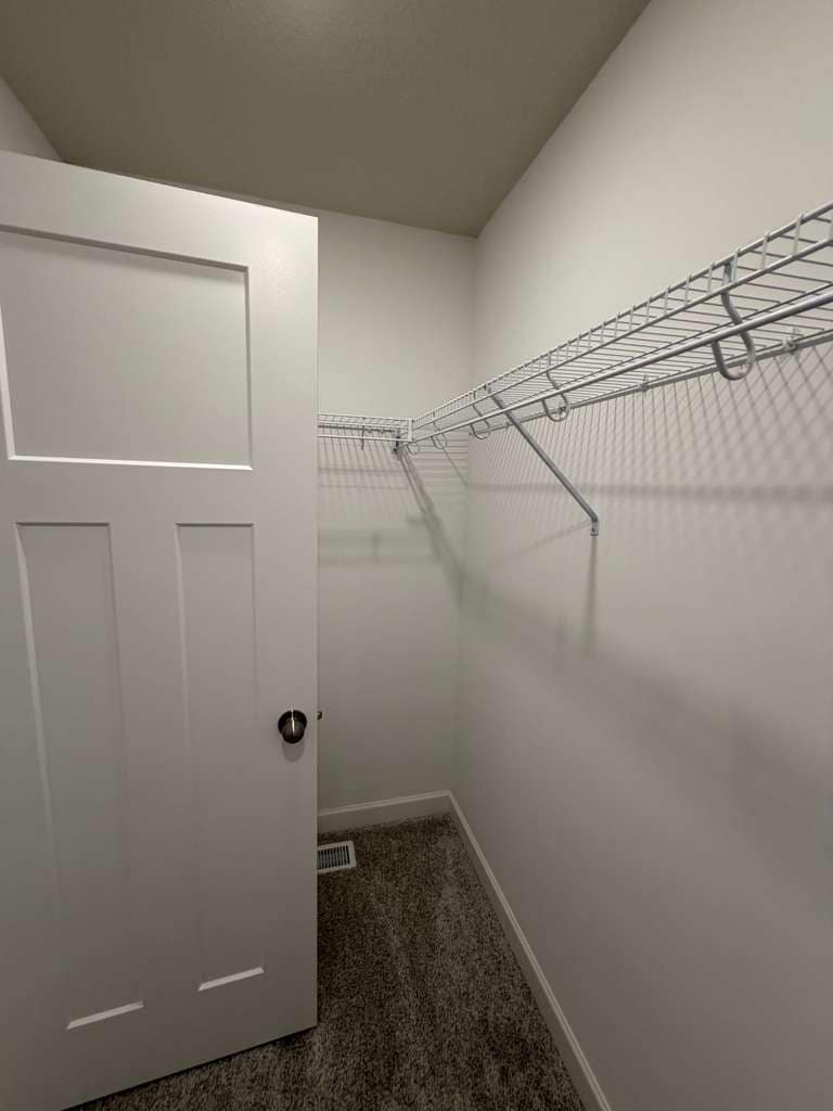 Building Photo - 10604 Heron Ave S