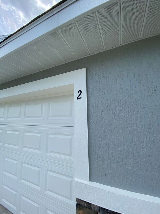 Building Photo - 2 Juniper Way Ln