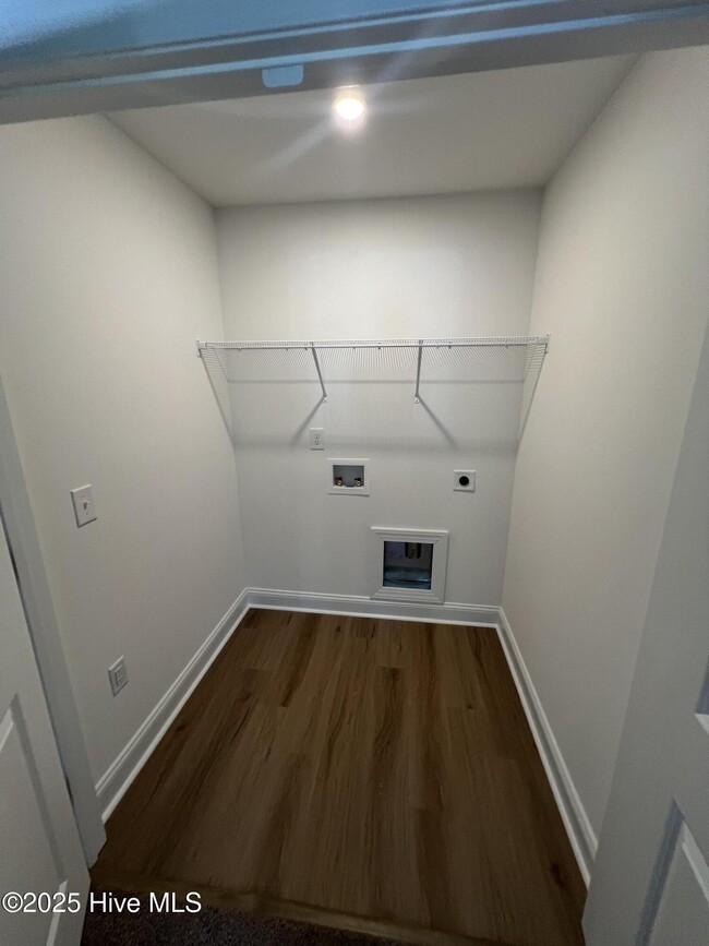 Building Photo - 257 Townhome Ln