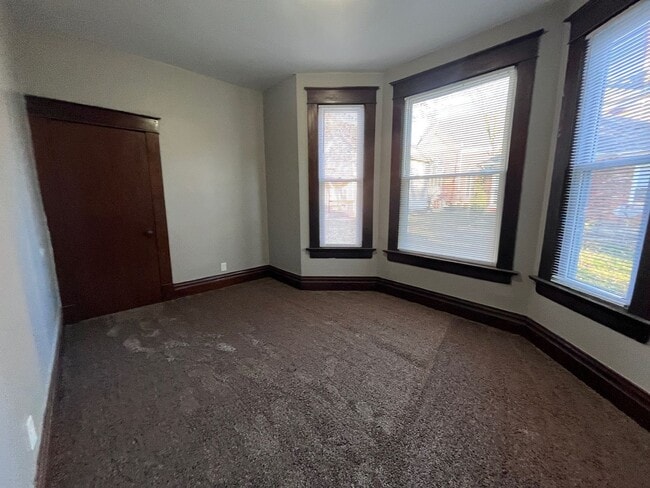 Building Photo - 2216 S Harrison St