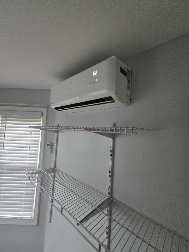 Building Photo - 1542 Washington St