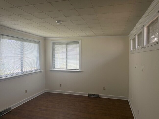 Building Photo - Great Experiences Are Just Around The Corner at Keener!