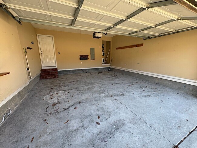 Building Photo - 934 Sedgefield Cir