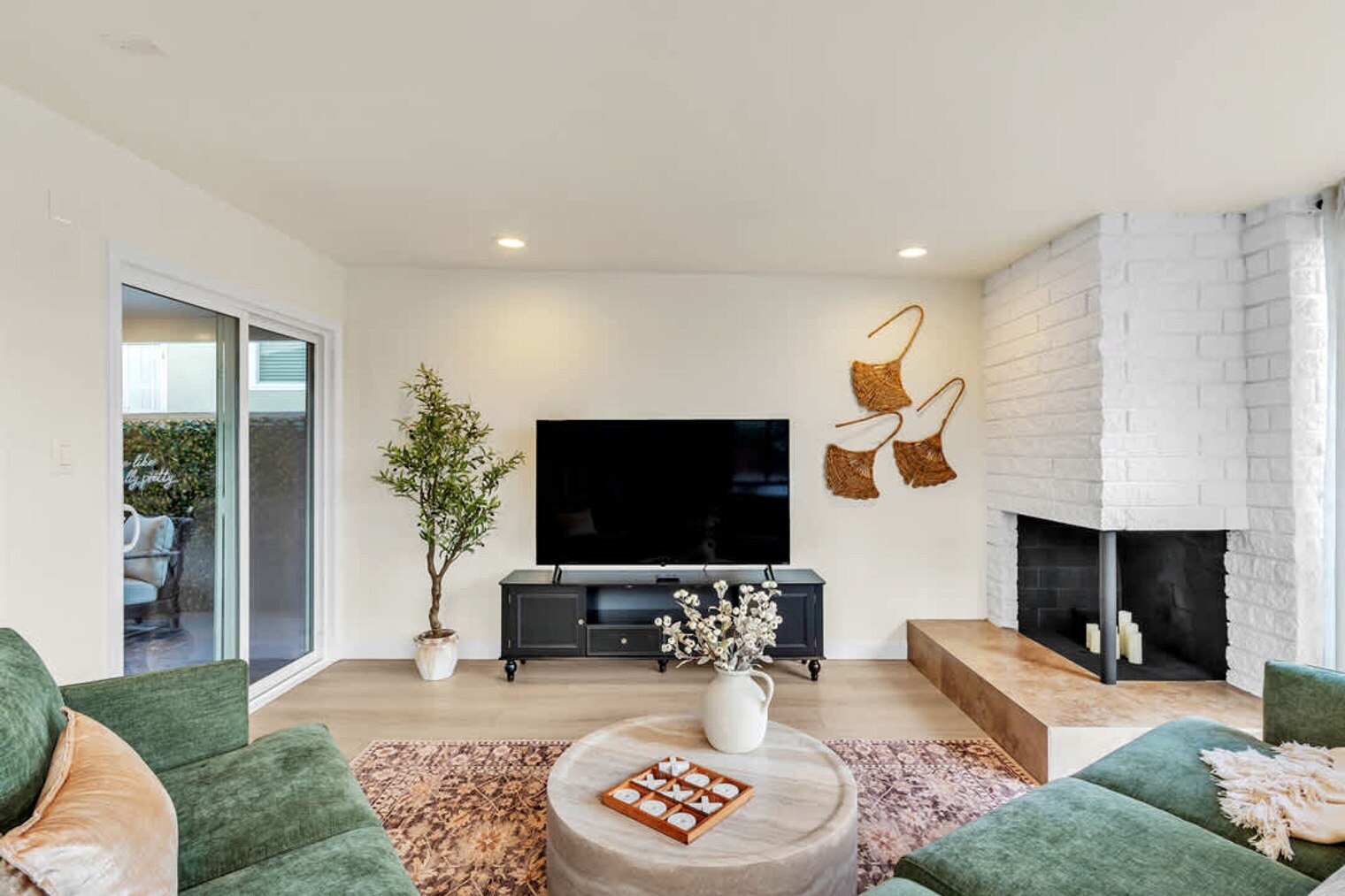 Building Photo - 4853 Twain Ave