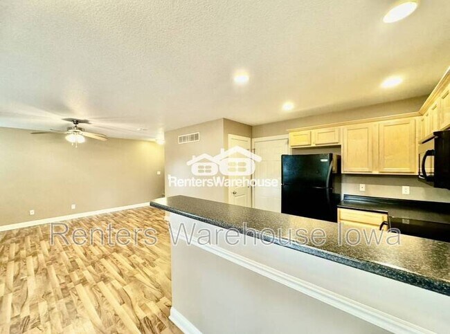 Building Photo - 2004 63rd St