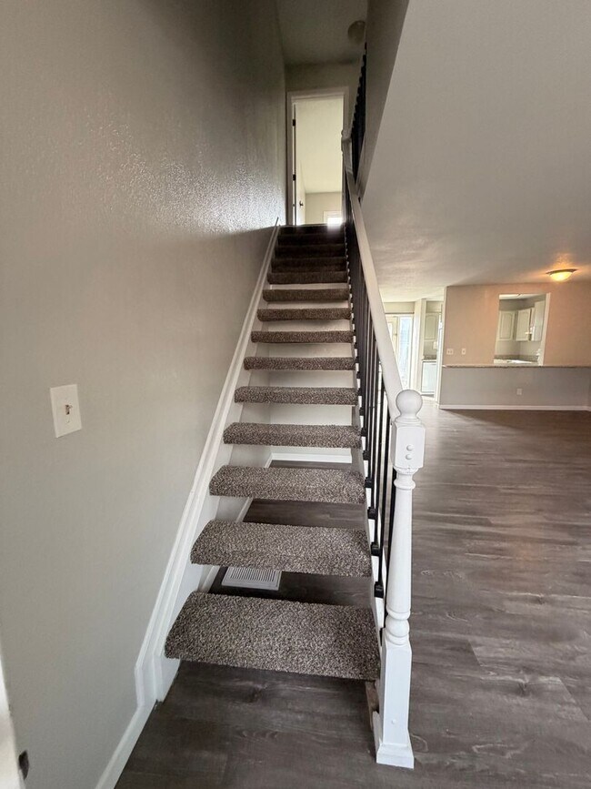 Building Photo - 219 N Race St